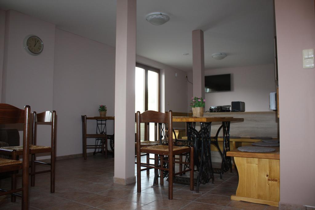 Penzion Florian Moldava Buitenkant foto